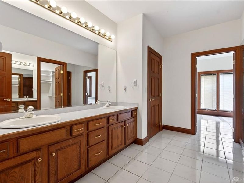 8470 Koster Lane, Washington Township, OH 45458 Photo 30