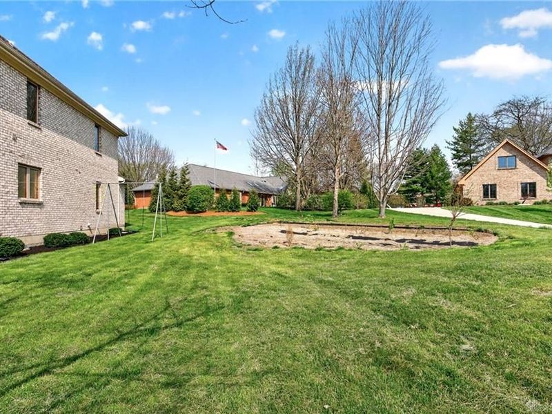 8470 Koster Lane, Washington Township, OH 45458 Photo 4