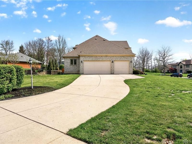 8470 Koster Lane, Washington Township, OH 45458 Photo 6