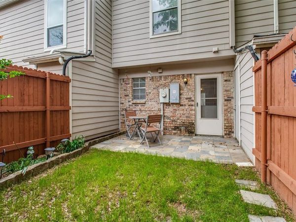 22 Abbey Road, Euless, TX 76039
