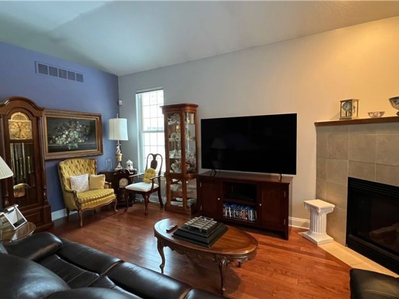 26727 Rue Saint Anne Court, Warrensville Heights, OH 44128 Photo 5