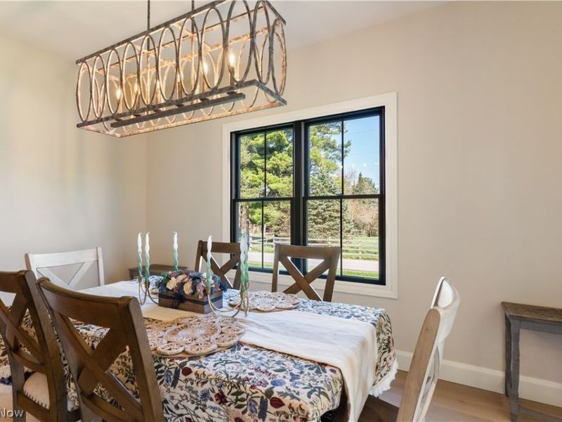 782 Radcliffe Pass, Columbiana, OH 44408 Photo 7