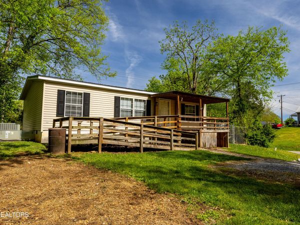 1002 Doll Ave, Maryville, TN 37801