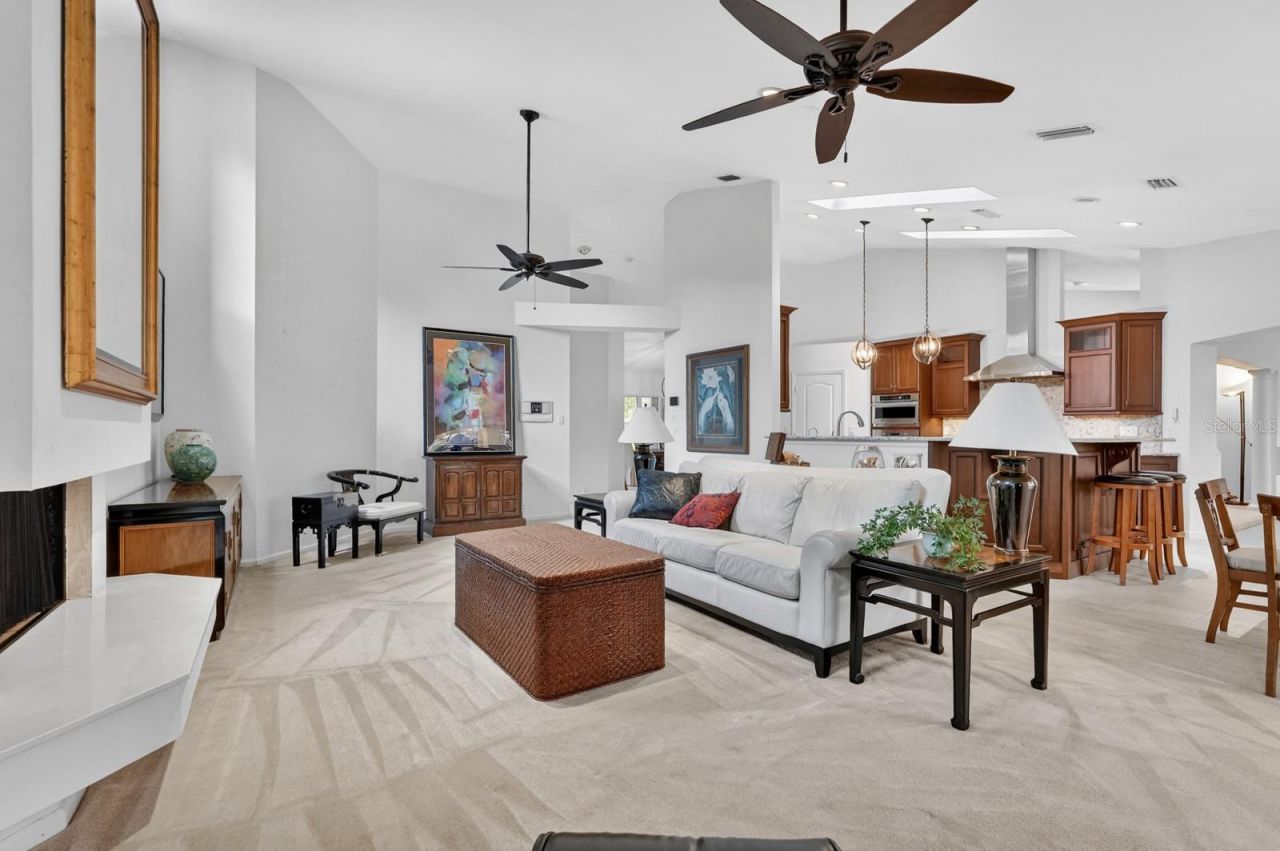 923 Club House Boulevard, New Smyrna Beach, FL 32168 Photo