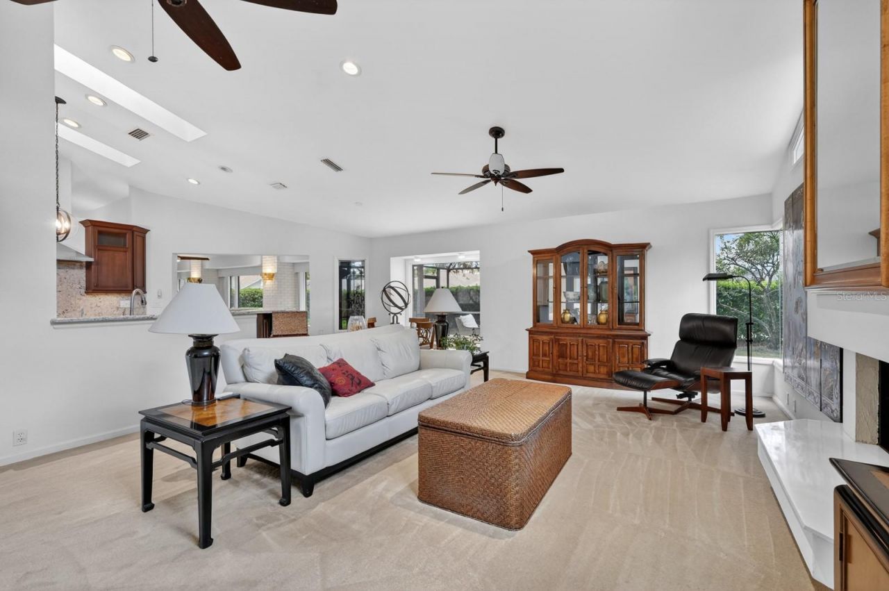 923 Club House Boulevard, New Smyrna Beach, FL 32168 Photo