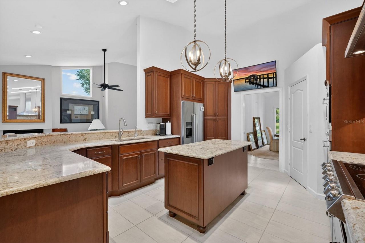 923 Club House Boulevard, New Smyrna Beach, FL 32168 Photo