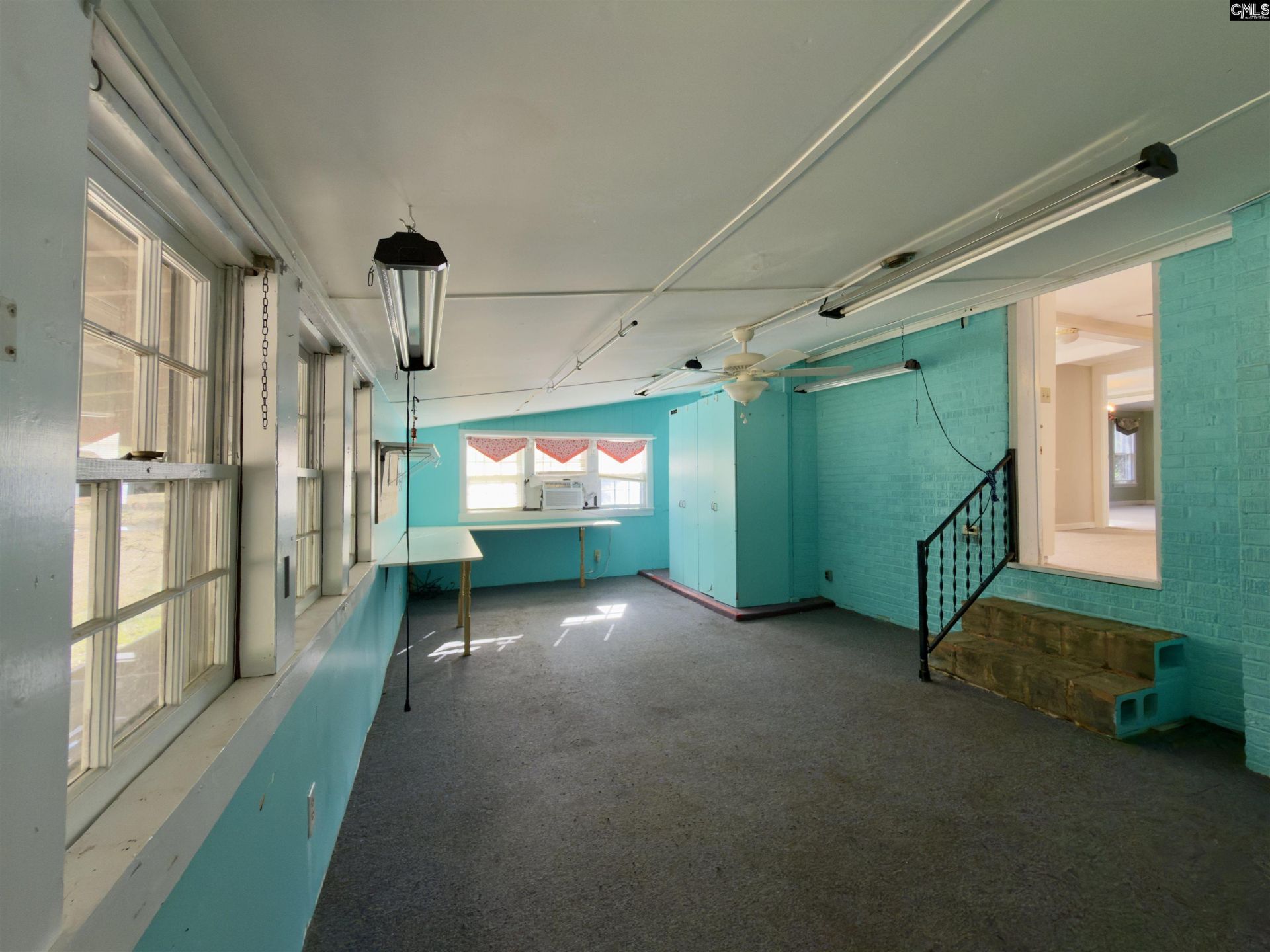 1927 Hwy 1 South  Photo 14