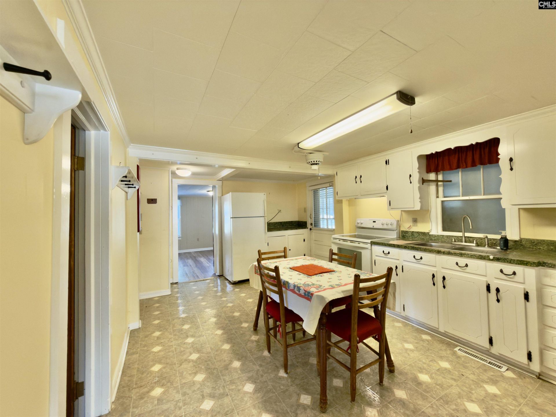 1927 Hwy 1 South  Photo 16