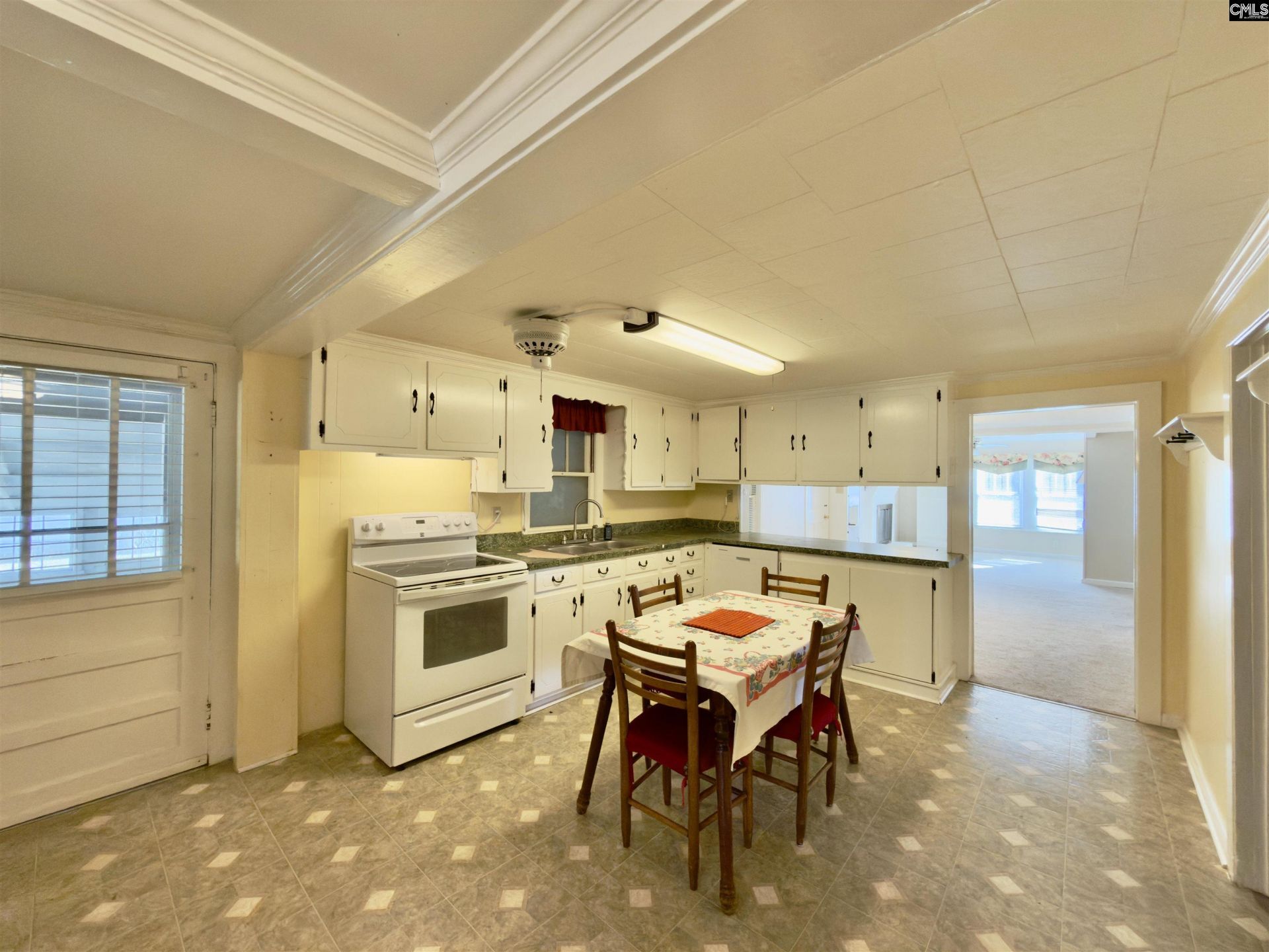 1927 Hwy 1 South  Photo 18