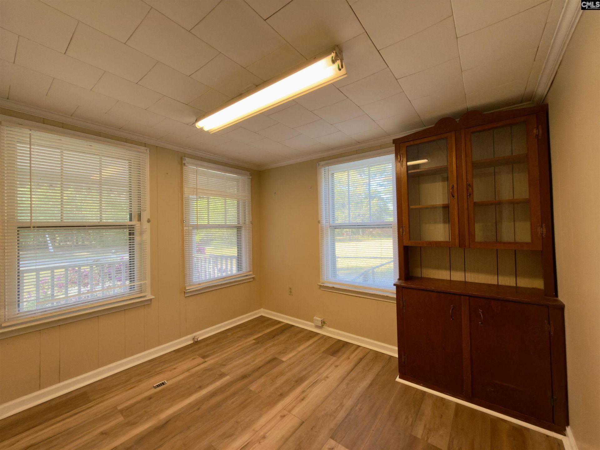 1927 Hwy 1 South  Photo 21