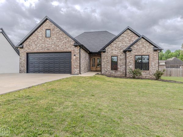 3202 Fairview Rd, Paragould, AR 72450