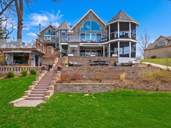 531 Circle Drive, Fox Lake, IL 60020