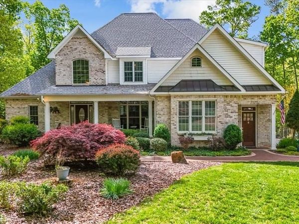 135 Harbor Drive W, Lexington, NC 27292