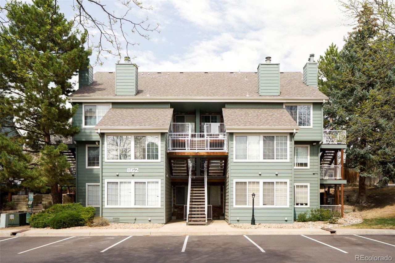 862 S Reed Court, Unit J, Lakewood, CO 80226 Main Photo