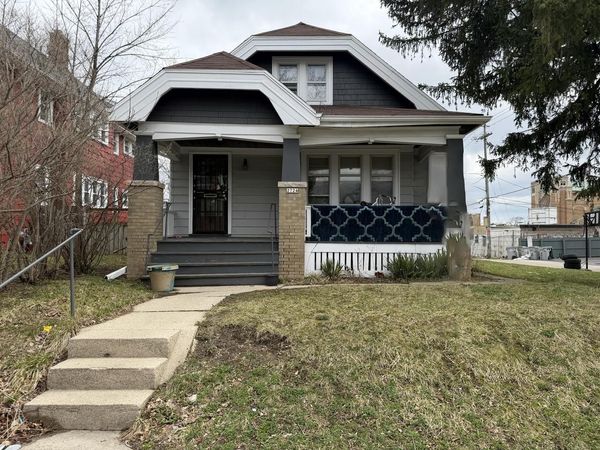 2724 N 53rd STREET, Milwaukee, WI 53210