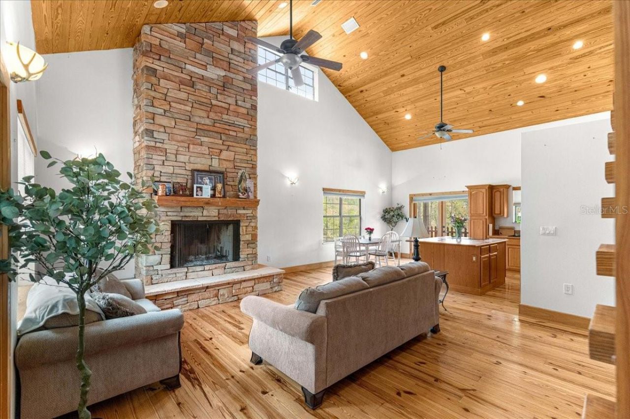 2271 SE 147th Avenue , Morriston, FL 32668 Photo