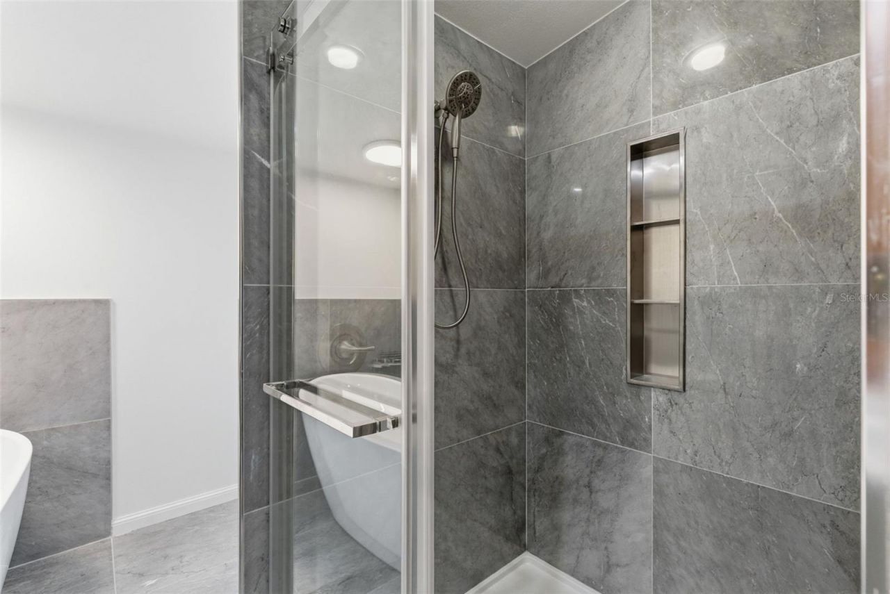 9101 Wood Terrace Drive , Tampa, FL 33637 Photo