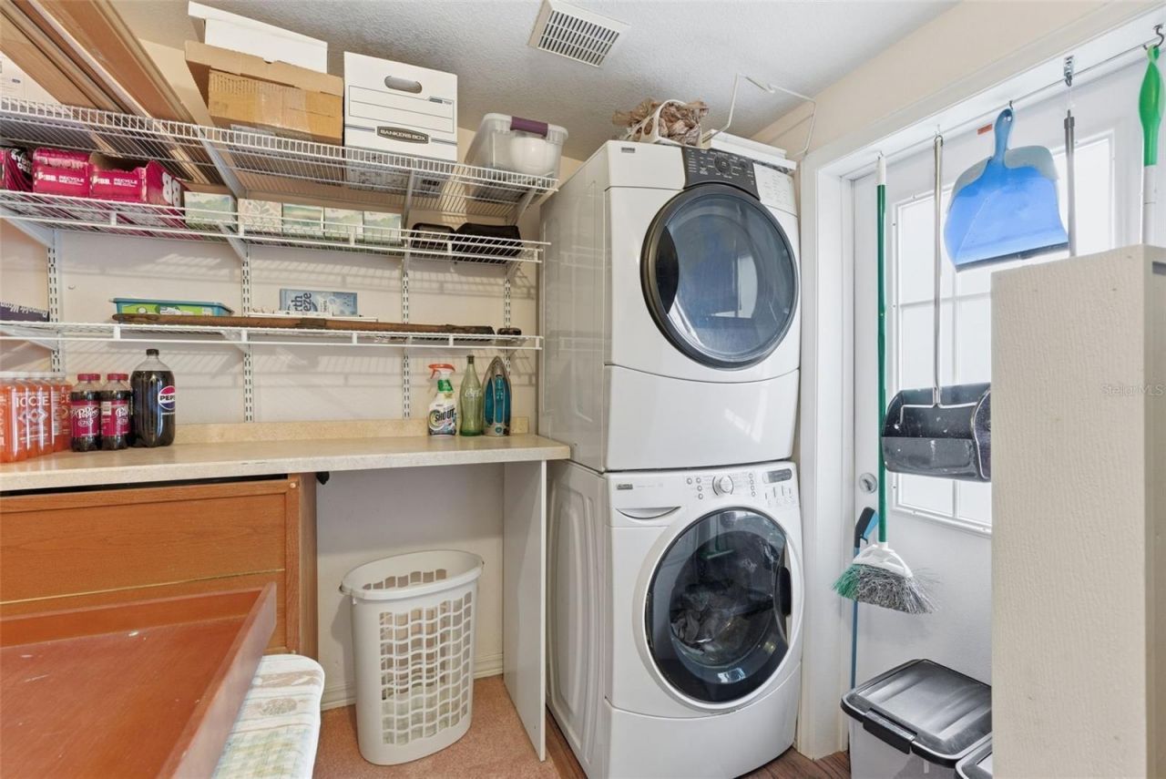 9101 Wood Terrace Drive , Tampa, FL 33637 Photo