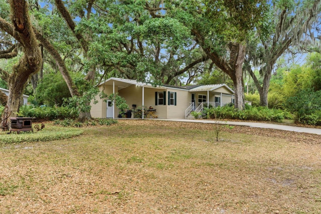 9101 Wood Terrace Drive , Tampa, FL 33637 Photo