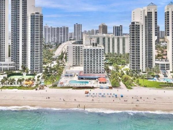 19201 Collins Ave, Unit 504, Sunny Isles Beach, FL 33160