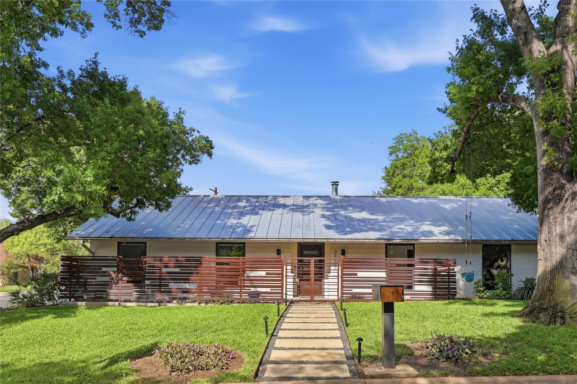 2508 Spring Creek Dr, Austin, TX 78704 Main Photo