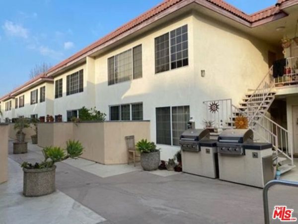 18640 Collins Street, Unit 216, Tarzana, CA 91356
