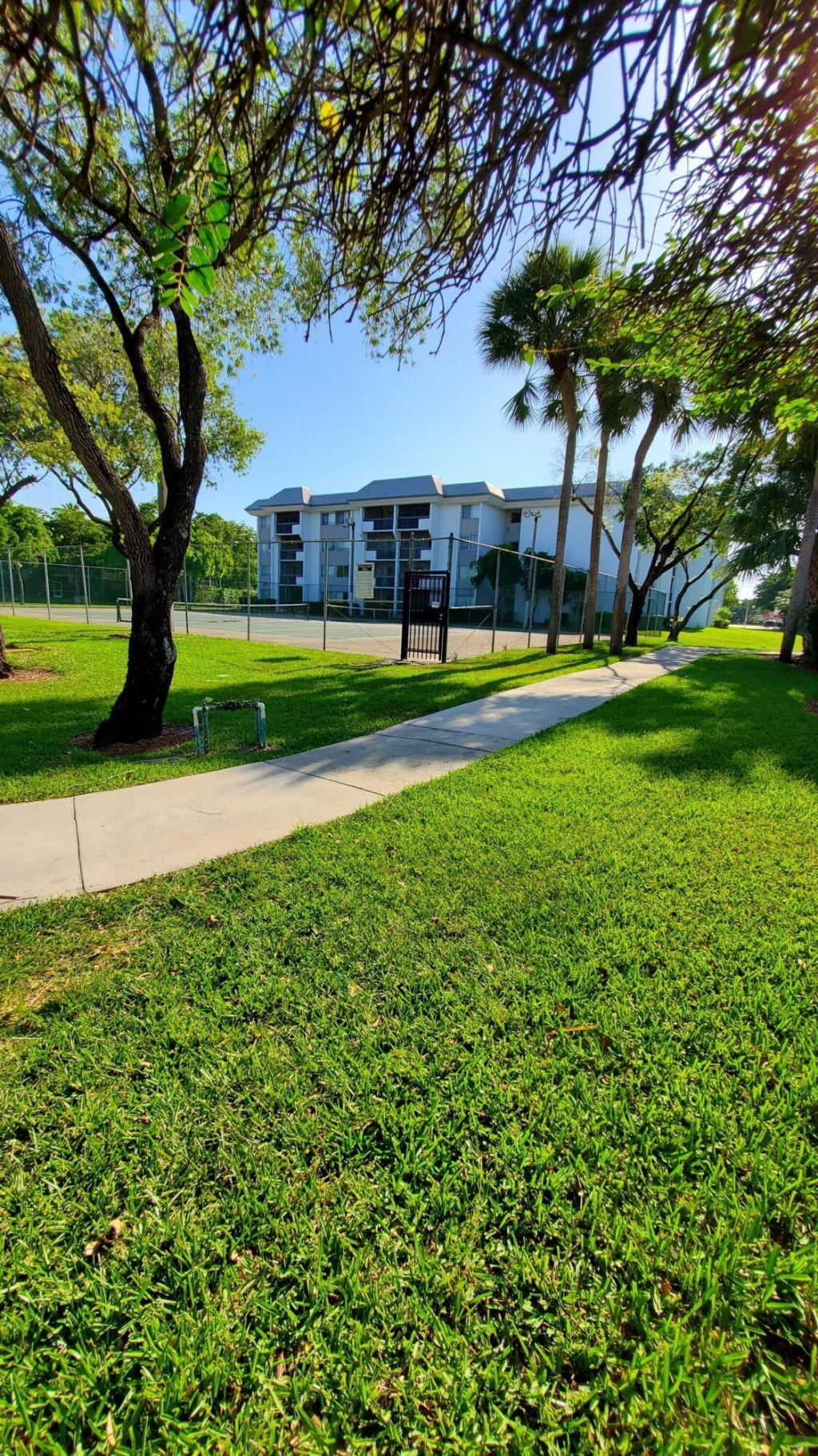 721 N Pine Island Road, Unit 103, Plantation, FL 33324 Photo