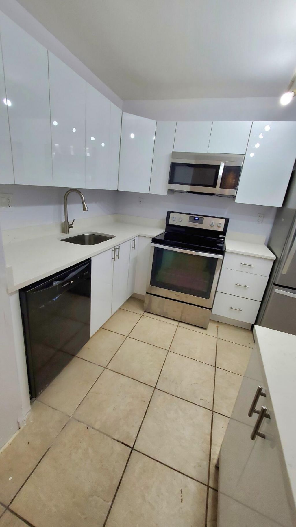 721 N Pine Island Road, Unit 103, Plantation, FL 33324 Photo