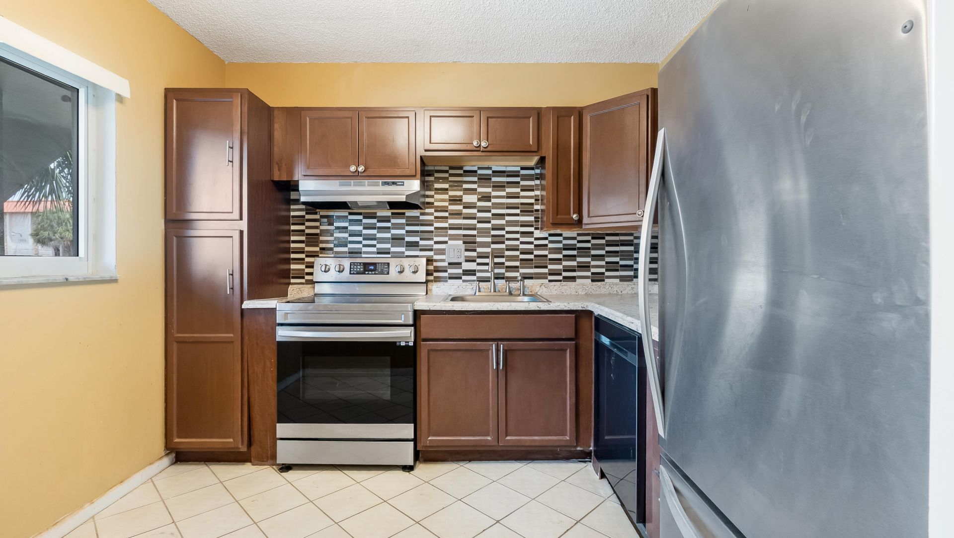 5935 Del Lago Circle, Unit 202, Sunrise, FL 33313 Photo