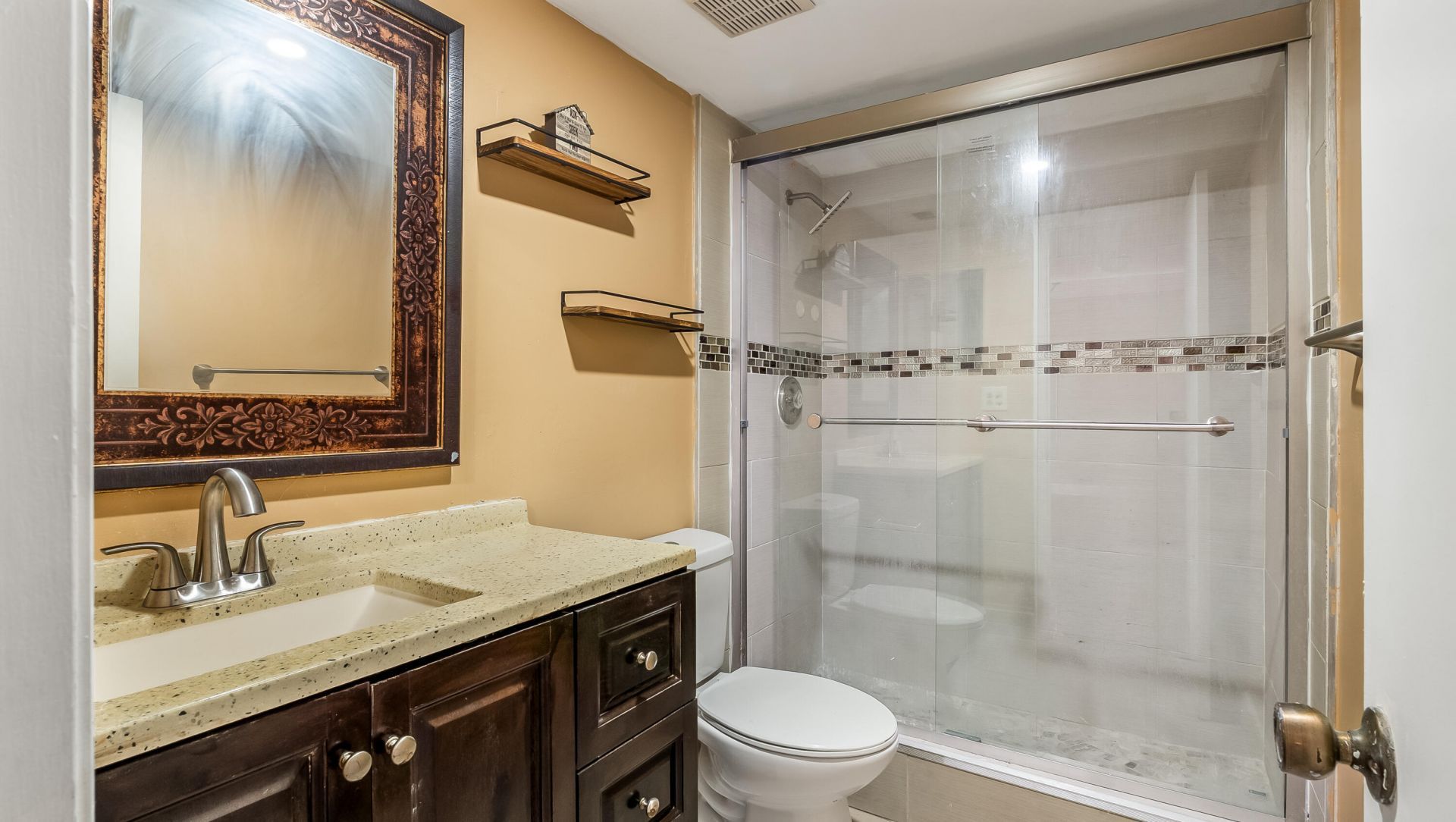 5935 Del Lago Circle, Unit 202, Sunrise, FL 33313 Photo