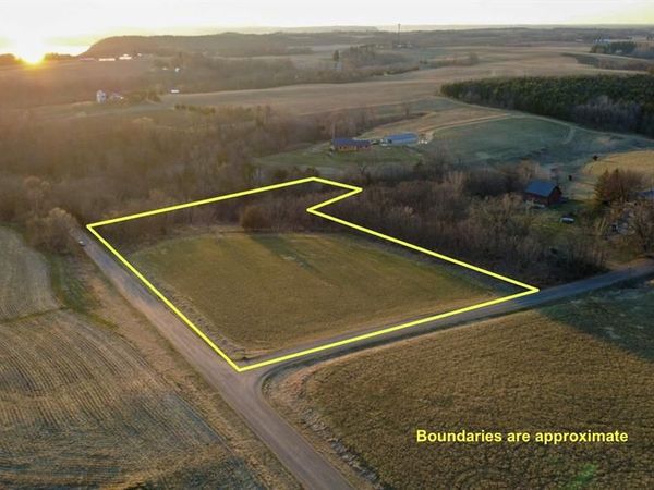 XX Stewart Road, Stockholm, WI 54769