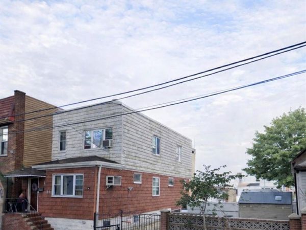 72-15 73 Street, Glendale, NY 11385