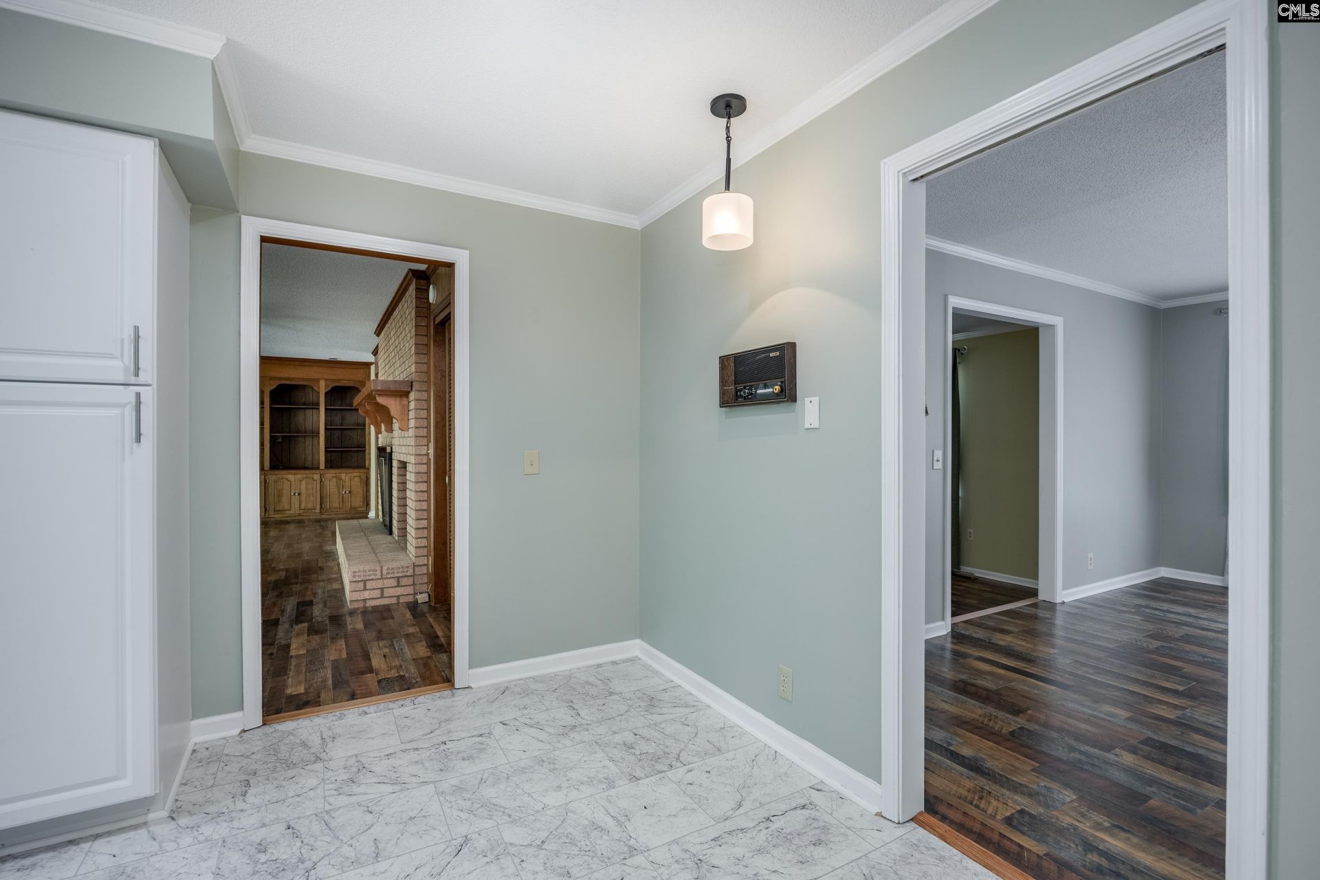 122 Runnymede Boulevard  Photo 18