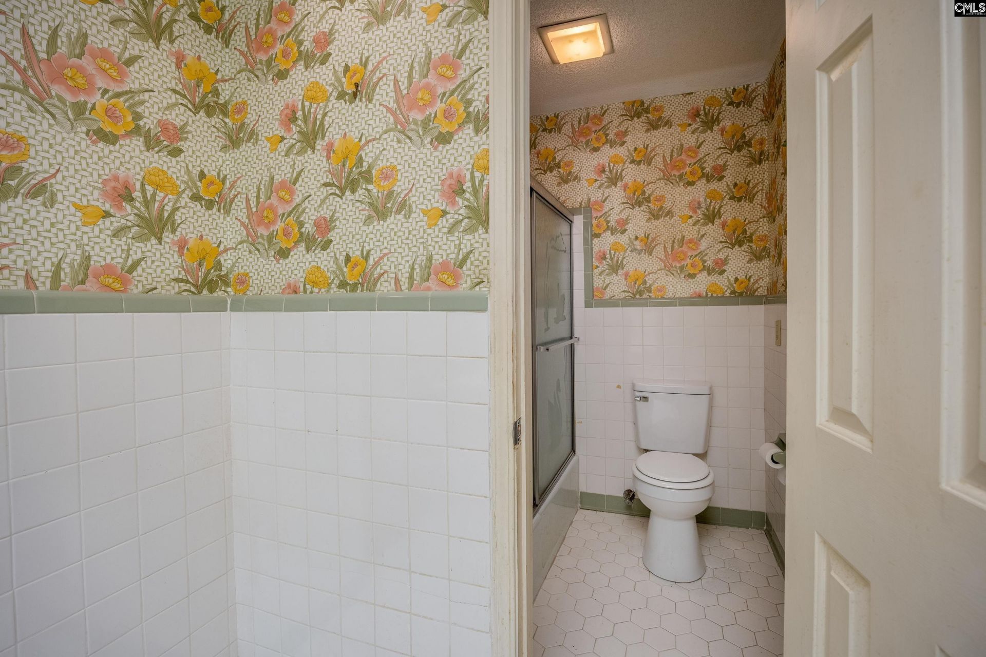 122 Runnymede Boulevard  Photo 32