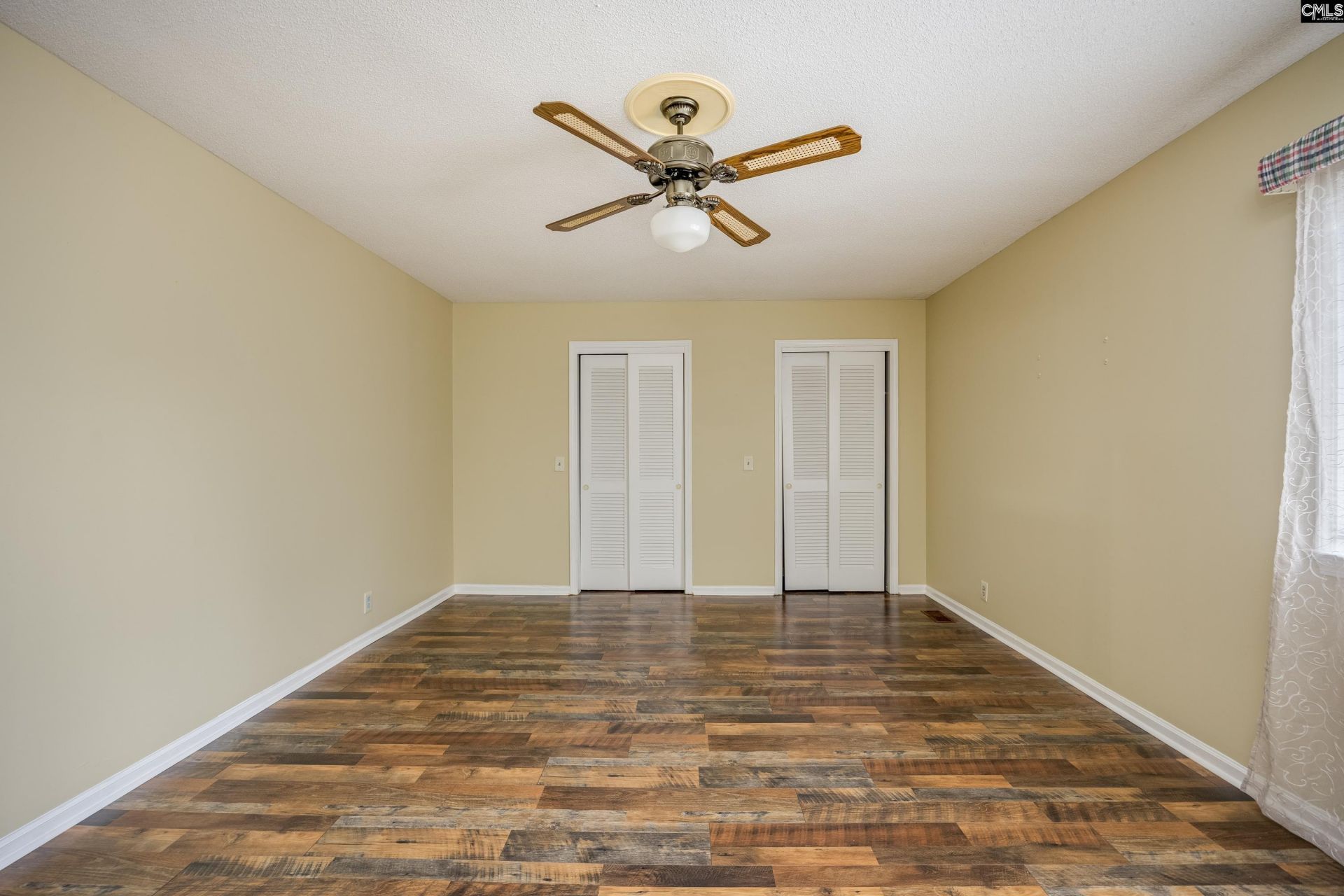 122 Runnymede Boulevard  Photo 34