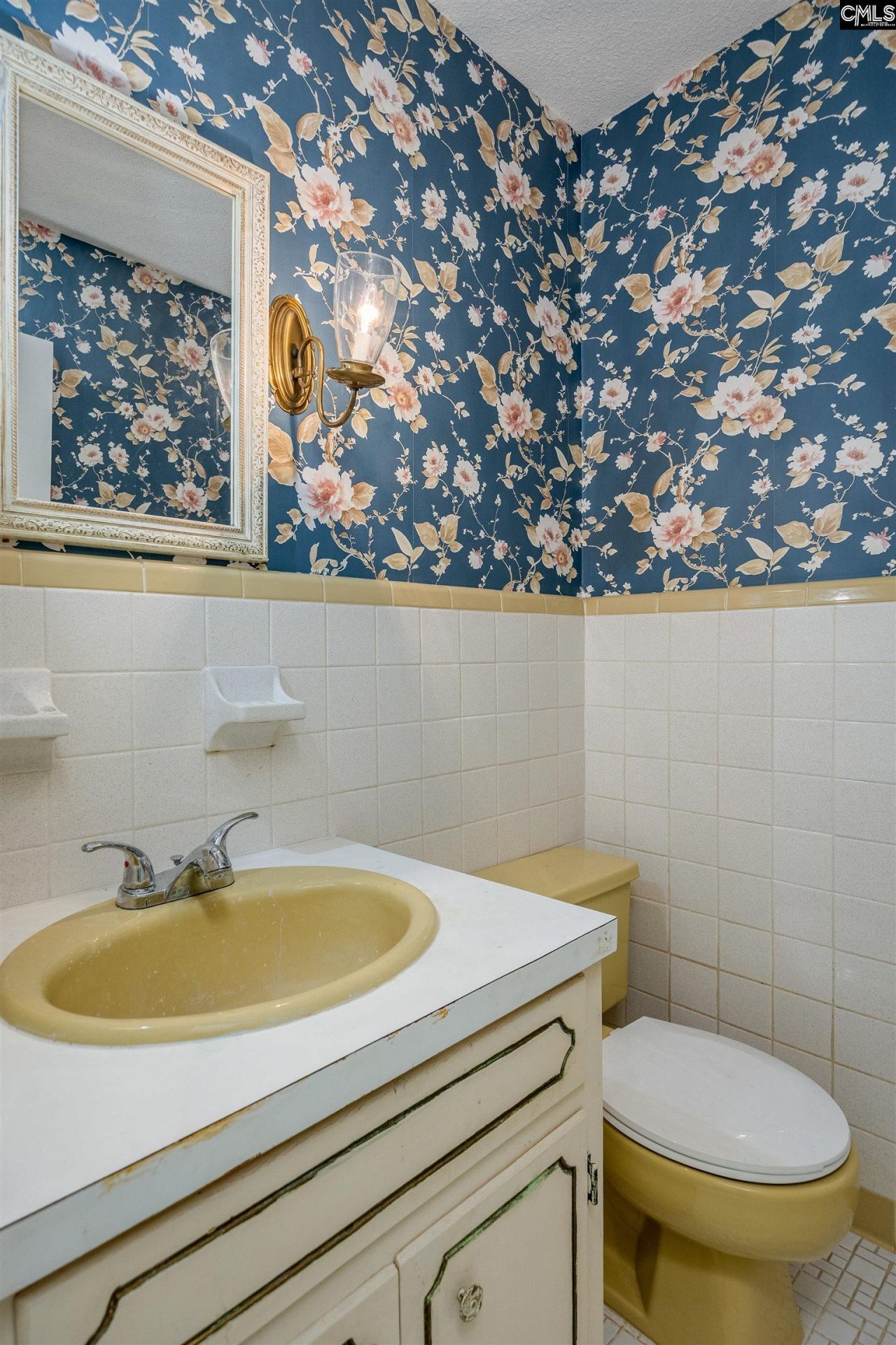 122 Runnymede Boulevard  Photo 39