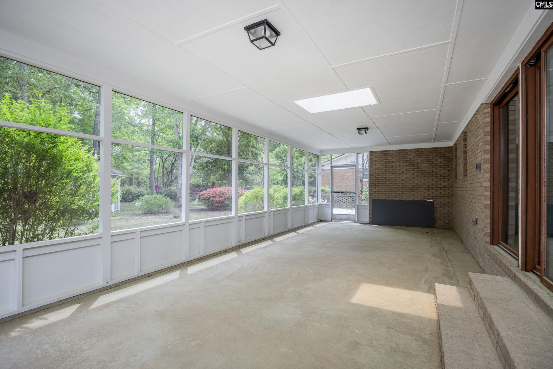 122 Runnymede Boulevard  Photo 45