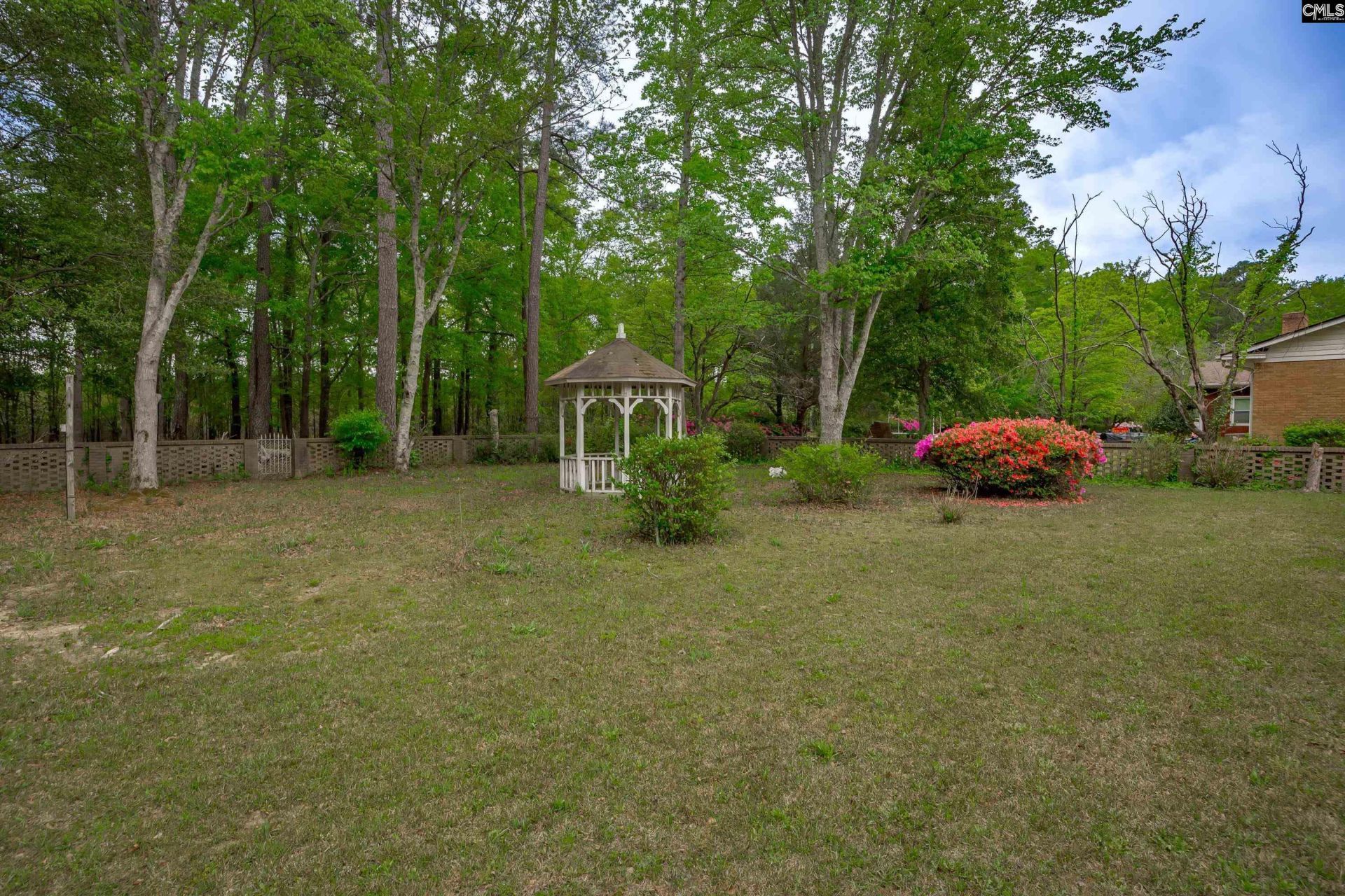 122 Runnymede Boulevard  Photo 55