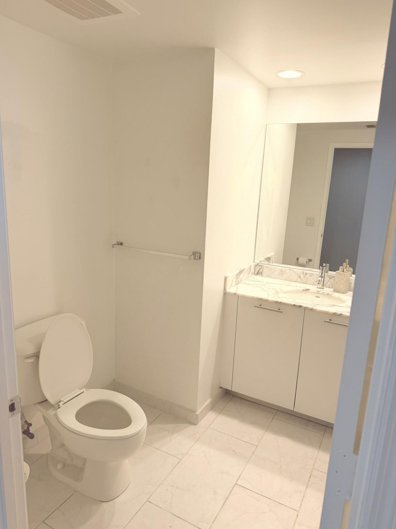 951 Brickell Avenue, Unit 3611, Miami, FL 33131 Photo