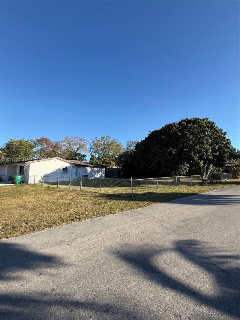 8772 SW 143rd St, Unit 8772, Palmetto Bay, FL 33176 Photo