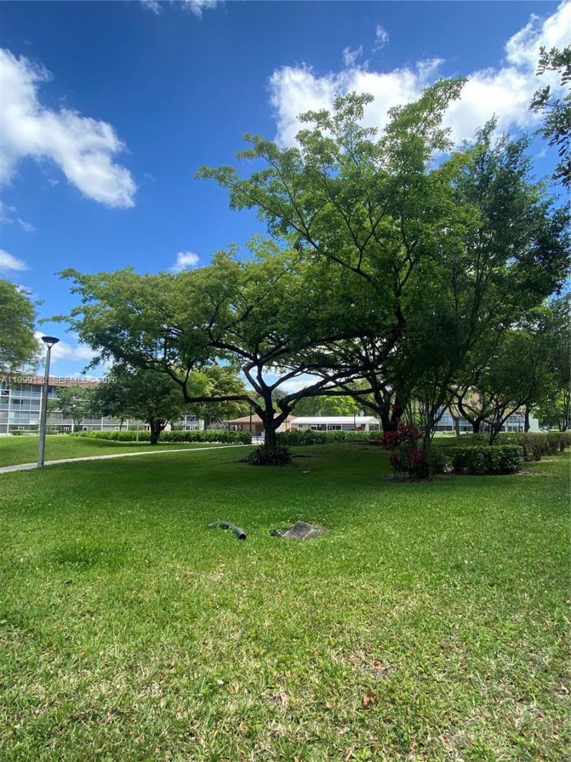 13255 SW 9th Ct, Unit 202G, Pembroke Pines, FL 33027 Photo