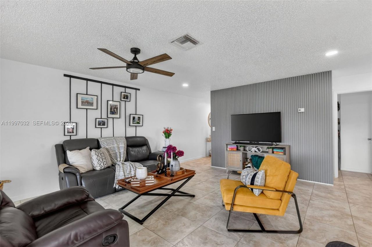 6924 Tiburon Cir, Unit 128, Boca Raton, FL 33433 Photo