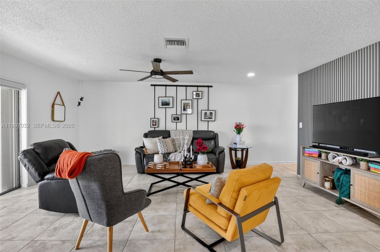 6924 Tiburon Cir, Unit 128, Boca Raton, FL 33433 Photo