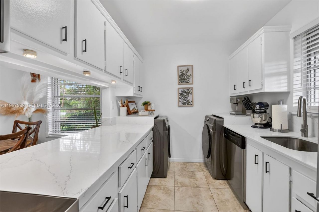 6924 Tiburon Cir, Unit 128, Boca Raton, FL 33433 Photo