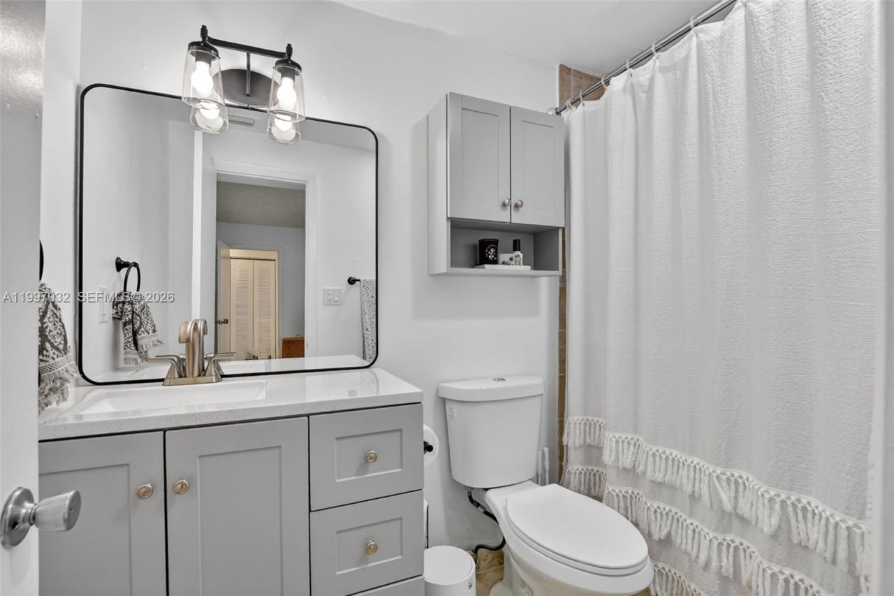 6924 Tiburon Cir, Unit 128, Boca Raton, FL 33433 Photo