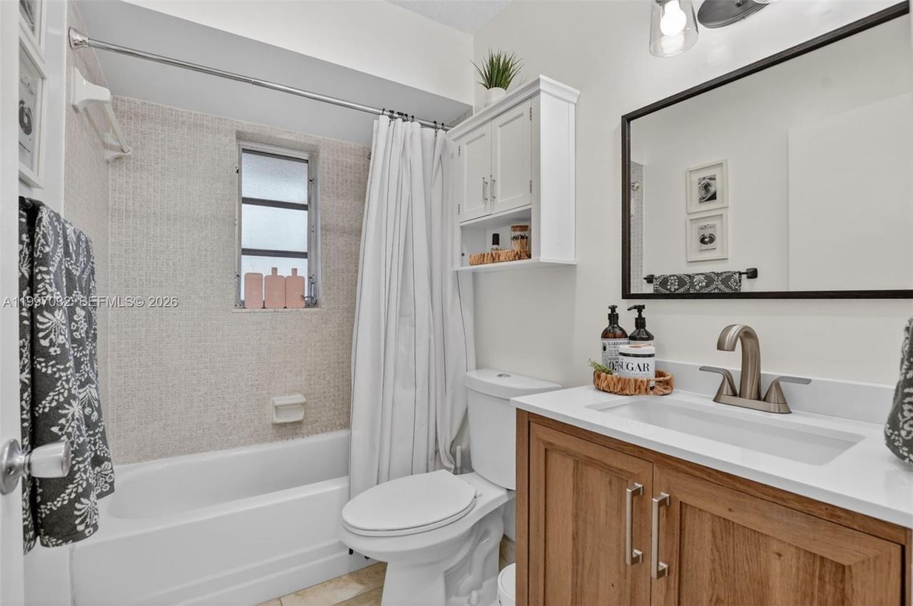 6924 Tiburon Cir, Unit 128, Boca Raton, FL 33433 Photo