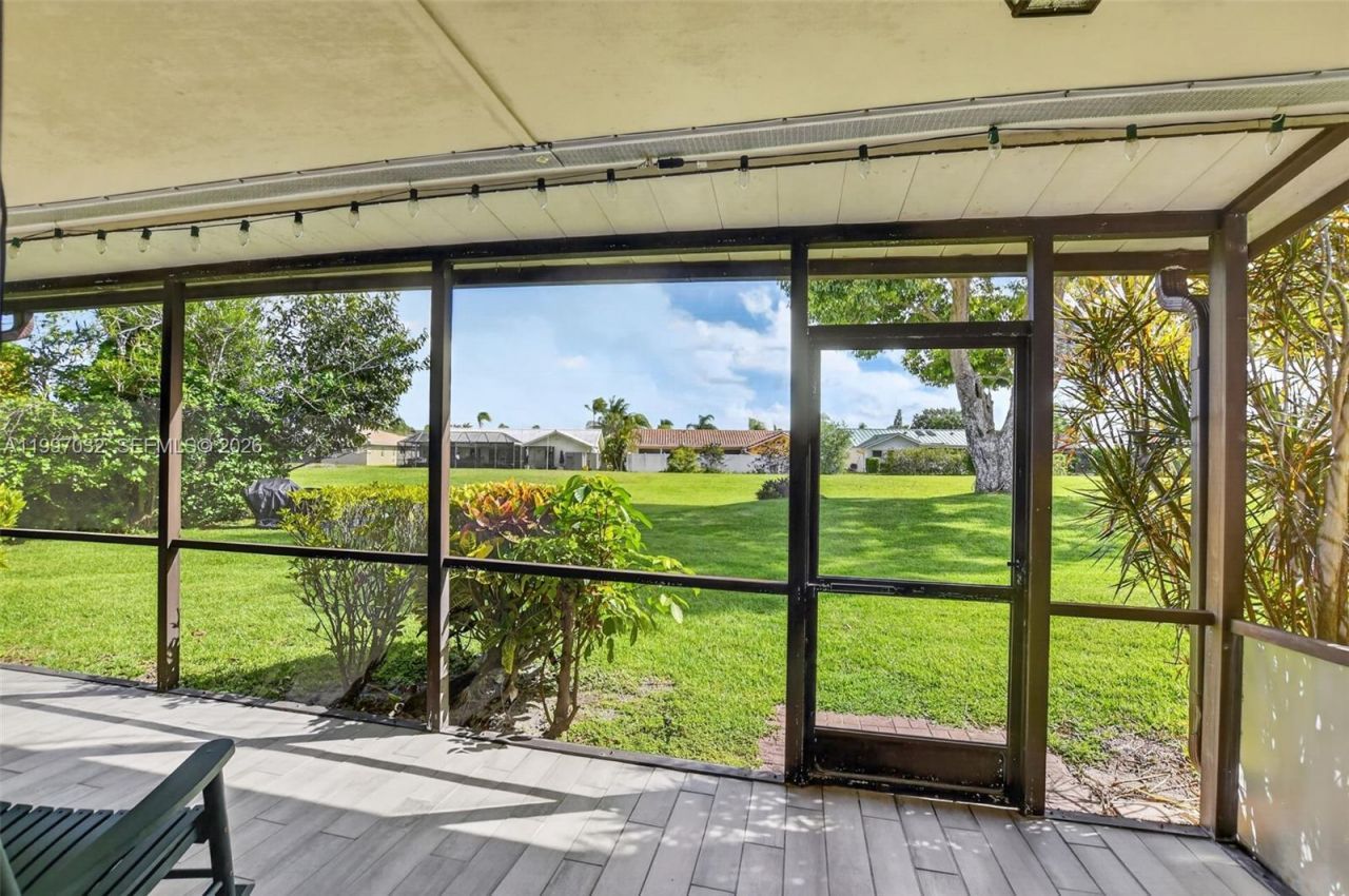 6924 Tiburon Cir, Unit 128, Boca Raton, FL 33433 Photo