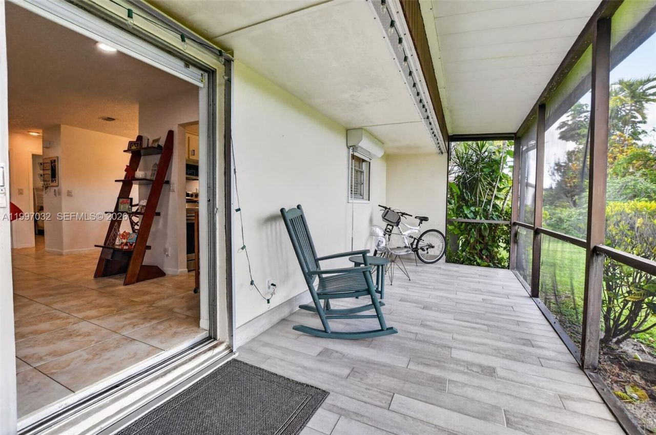 6924 Tiburon Cir, Unit 128, Boca Raton, FL 33433 Photo