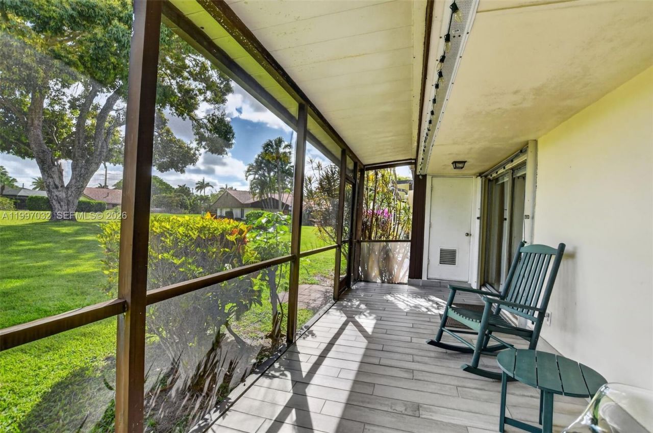 6924 Tiburon Cir, Unit 128, Boca Raton, FL 33433 Photo