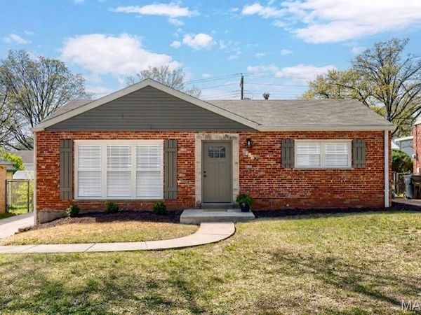 8034 Appleton Drive, University City, MO 63130